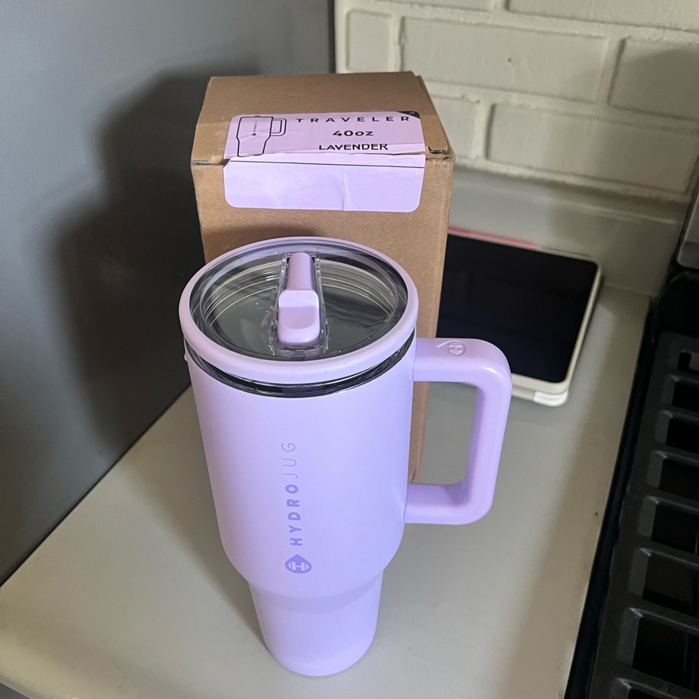 HydroJug 40oz Traveler in Lavender